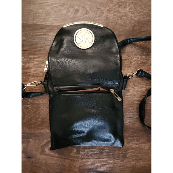 Michael Kors black leather crossbody purse - Picture 5 of 6